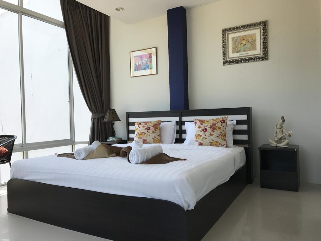 But Different Phuket Boutique Hotel Nai Harn Εξωτερικό φωτογραφία