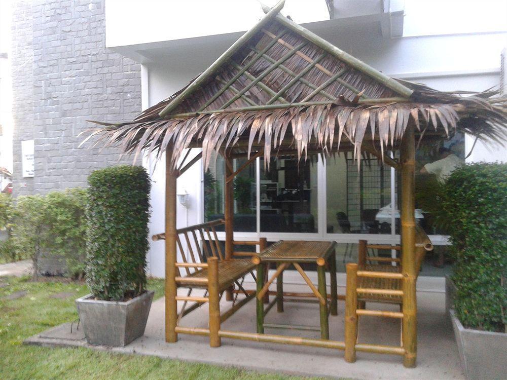 But Different Phuket Boutique Hotel Nai Harn Εξωτερικό φωτογραφία